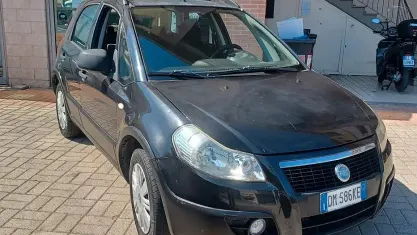 Usata Fiat Sedici 107 CV (78 kW) 2007 Nero SUV