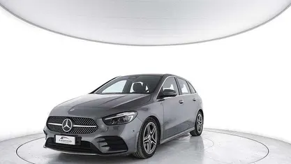 Grigio Usata 2023 Mercedes B200 AMG line Monovolume | 26.400 € (Ottimo prezzo)