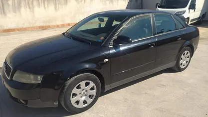 Nero Usata 2002 Audi A4 Tre volumi | 1200 € (Super prezzo)