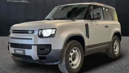 Usata Land Rover Defender HSE 249 CV (183 kW) 2021 Argento SUV
