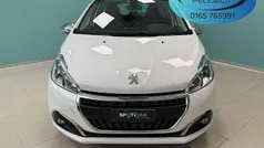 Bianco Usata 2017 Peugeot 208 Allure Due volumi | 9900 € (Buon prezzo)