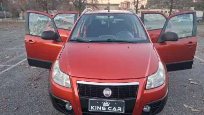 Usata Fiat Sedici 107 CV (78 kW) 2009 Rosso SUV