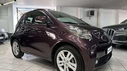 Usata Toyota iQ Executive 99 CV (72 kW) 2010 Utilitaria