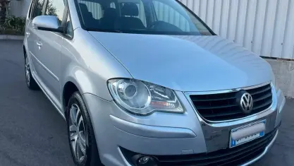 Usata VW Touran 105 CV (77 kW) 2007 Argento Monovolume