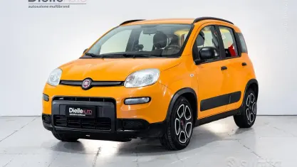 Usata Fiat Panda City Life 95 CV (69 kW) 2022 Rosso Utilitaria