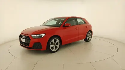 Käytetty Audi A1 Sportback 95 HP (69 kW) 2022 Punainen Viistoperä