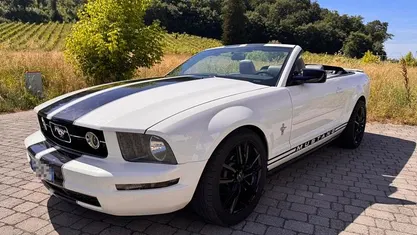 Usata Ford Mustang 213 CV (156 kW) 2006 Cabrio