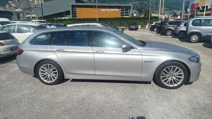 Usata BMW 520 Luxury Line 190 CV (139 kW) 2017 Grigio Station wagon