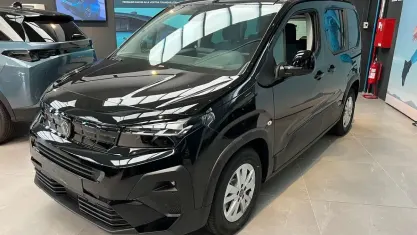 Nuova Peugeot Rifter Allure 102 CV (75 kW) 2026 Nero Monovolume
