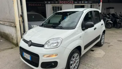 Usata Fiat Panda Lounge 85 CV (62 kW) 2020 Bianco Utilitaria