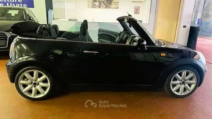 Usata Mini Cooper Cabriolet 122 CV (89 kW) 2009 Cabrio