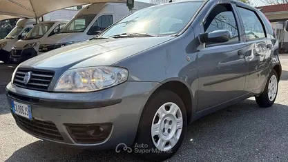 Usata Fiat Punto Dynamic 60 CV (44 kW) 2005 Utilitaria