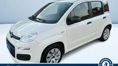 Bianco pastello Usata 2012 Fiat Panda Lounge Tre volumi | 8000 € (Molto cara)