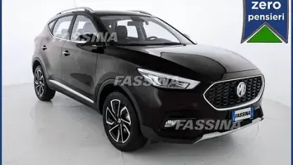 Usata MG ZS Luxury 111 CV (81 kW) 2024 Nero SUV