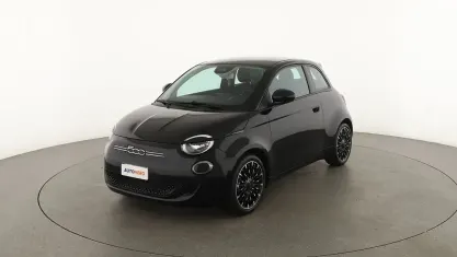 Second-hand Fiat 500e Action 69 kW (95 CP) 2022 Negru Hatchback