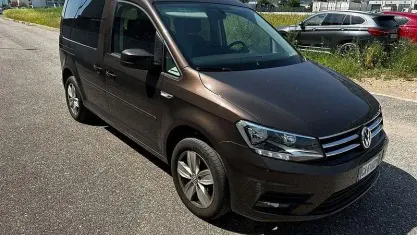 Usata VW Caddy Comfortline 150 CV (110 kW) 2019 Bronzo Monovolume