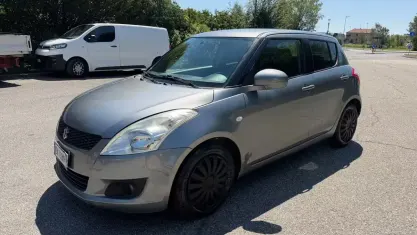 Usata Suzuki Swift GL 94 CV (69 kW) 2012 Marrone Utilitaria