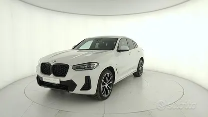 Bianco Usata 2024 BMW X4 M Sport SUV | 53.900 € (Buon prezzo)
