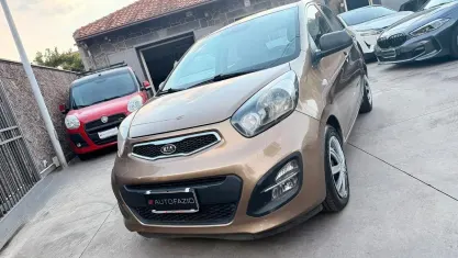 Usata Kia Picanto 69 CV (50 kW) 2012 Marrone Utilitaria