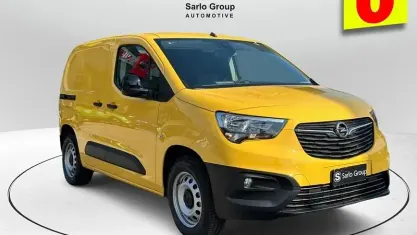 Usata Opel Combo-e Life Edition 56 kW (77 CV) 2024 Giallo Furgone