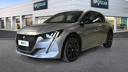 Usata Peugeot 208 GT 131 CV (96 kW) 2023 Utilitaria