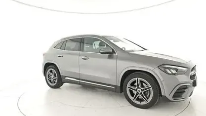 Usata Mercedes GLA200 AMG Line Premium 150 CV (110 kW) 2025 Gray SUV