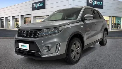 Grigio Usata 2021 Suzuki Vitara Cool SUV | 13.150 € (Ottimo prezzo)