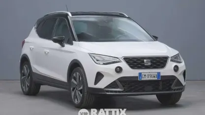 Usata Seat Arona FR 110 CV (80 kW) 2023 Bianco candy & nero midnight SUV