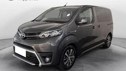Usata Toyota Proace Verso Executive 100 kW (136 CV) 2022 Grigio scuro Station wagon