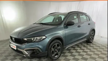 Usata Fiat Tipo Cross 95 CV (69 kW) 2021 Blu Berlina