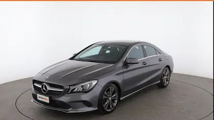 Usata Mercedes CLA200 136 CV (100 kW) 2017 Berlina