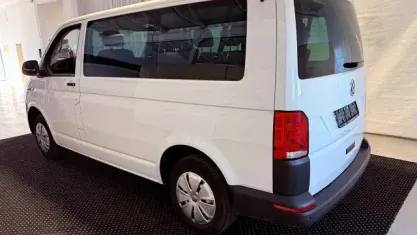 Begagnad VW Caravelle 110 HK (80 kW) 2021 Van