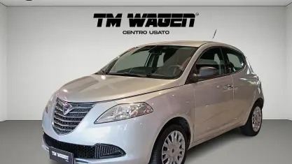 Usata Lancia Ypsilon S 95 CV (69 kW) 2015 Argento Utilitaria