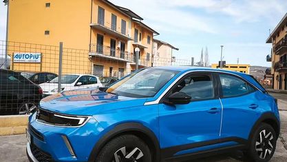 Usado Opel Mokka Elegance 110 CV (80 kW) 2023 Azul SUV