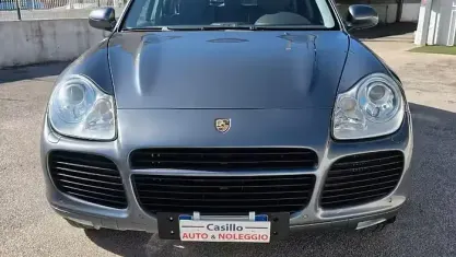 Usata Porsche Cayenne Turbo 450 CV (330 kW) 2003 Grigio SUV