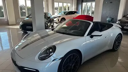 Usata Porsche 911 Carrera Cabriolet 385 CV (283 kW) 2021 Bianco Cabrio