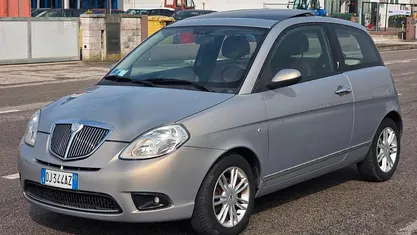 Usata Lancia Ypsilon 95 CV (69 kW) 2007 Marrone Utilitaria