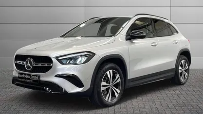 Usado Mercedes GLA250 Advanced Plus 163 CV (119 kW) 2024 Gris SUV