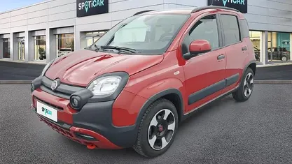 Rosso Usata 2024 Fiat Panda Cross Cross Due volumi | 14.920 € (Cara)