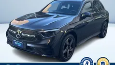 Grigio metallizzato Usata 2023 Mercedes GLC300e AMG Line Premium Plus SUV | 54.900 € (Buon prezzo)
