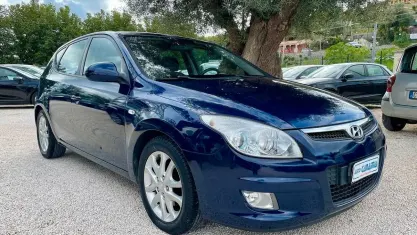 Usata Hyundai i30 115 CV (84 kW) 2008 Blu Berlina