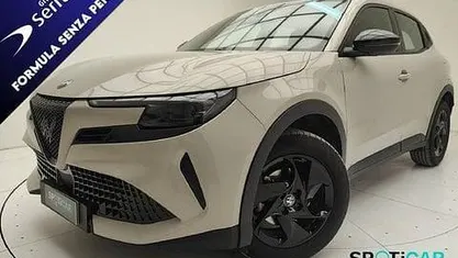 Usata Alfa Romeo Junior 145 CV (106 kW) 2025 SUV