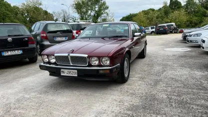 Usata Jaguar XJ6 275 CV (202 kW) 1990 Rosso Berlina