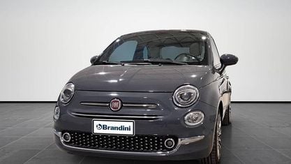 Begagnad Fiat 500 Lounge 69 HK (50 kW) 2020 Röd Sedan
