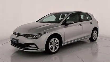 Usata VW Golf VIII Life 116 CV (85 kW) 2022 Berlina