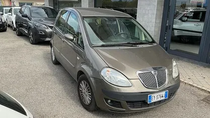 Usata Lancia Musa 95 CV (69 kW) 2007 Monovolume