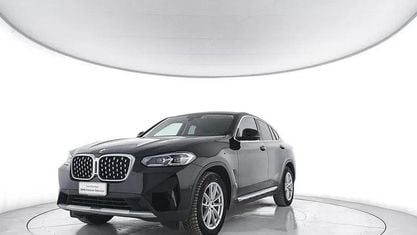 Używany BMW X4 190 KM (139 kW) 2023 Czarny SUV