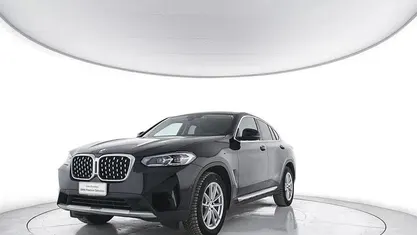 Begagnad BMW X4 190 HK (139 kW) 2023 Svart SUV