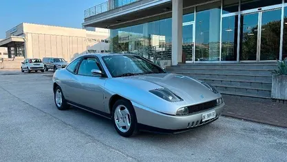 Begagnad Fiat Coupé 139 HK (102 kW) 1996 Grå Sportkupé