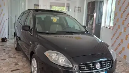 Usata Fiat Croma Dynamic 120 CV (88 kW) 2010 Nero Station wagon